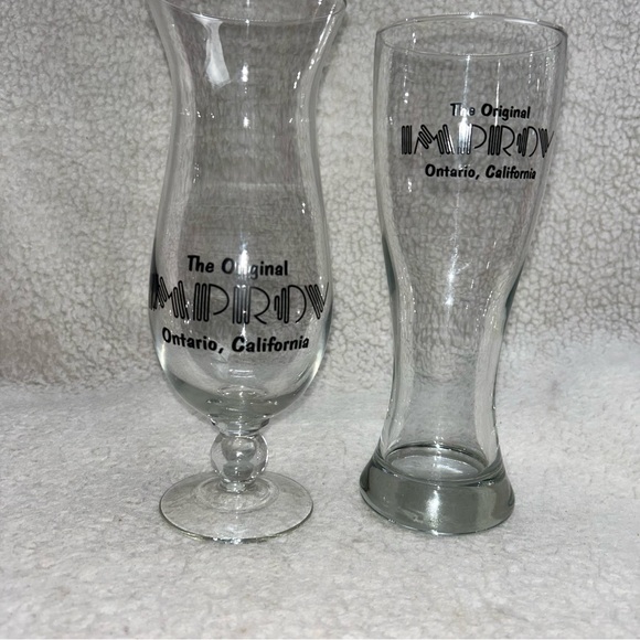 The Original Improv 2 tall glasses Comedy Club Ontario Ca 9" - Picture 9 of 9